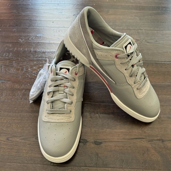 Fila X Staple Pigeon Low Top Sneaker Size 11 Men - Picture 1 of 10
